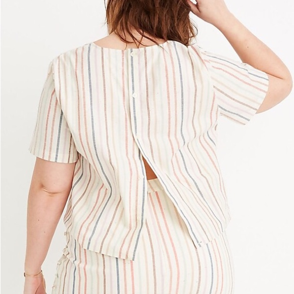 Madewell Button-Back Tie Tee - Picture 2 of 5